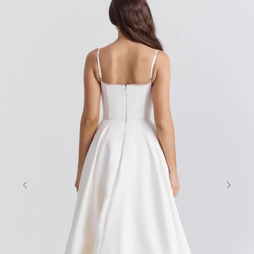 House of CB Mademoiselle White Dress (SM, A-C Cup) - Picture 3 of 9